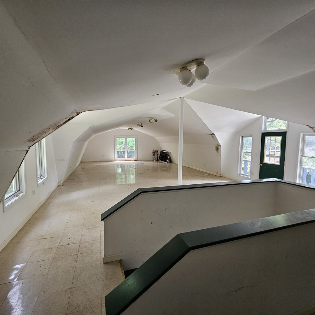 13616 Route 176, Woodstock, IL 60098