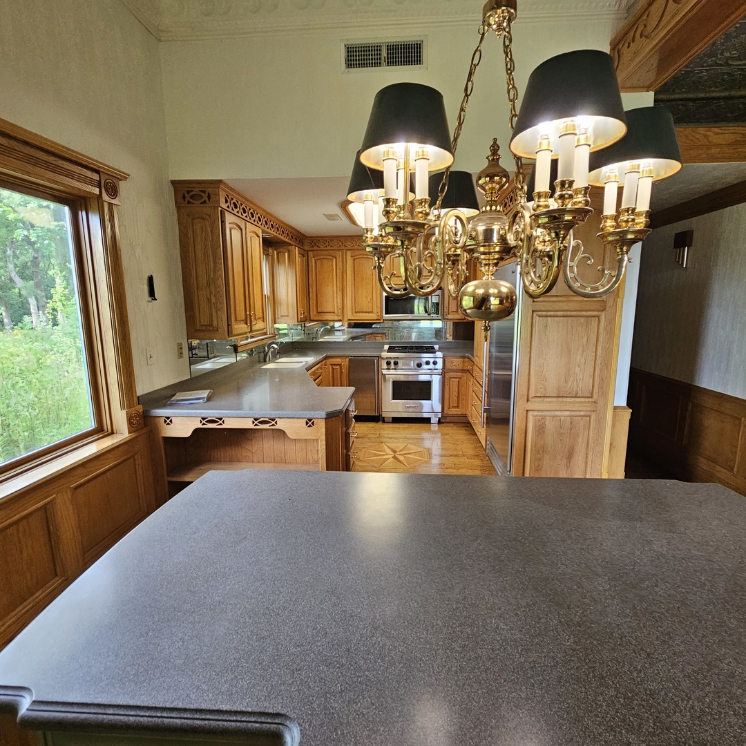 13616 Route 176, Woodstock, IL 60098