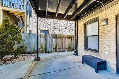 1730 W Beach Avenue #1, Chicago, IL 60622