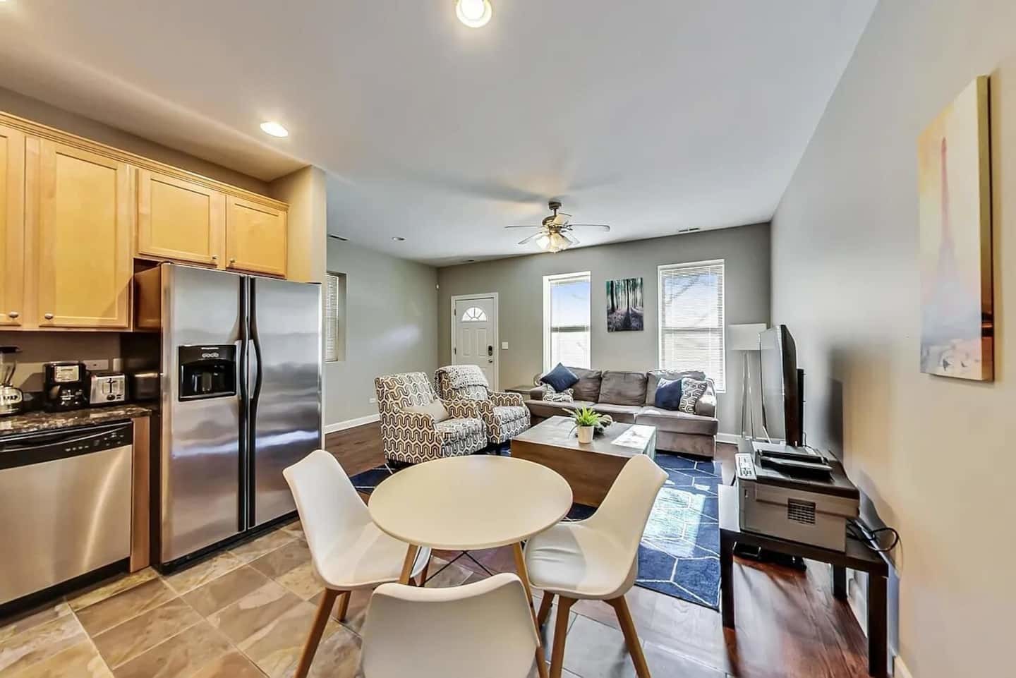 1730 W Beach Avenue #1, Chicago, IL 60622