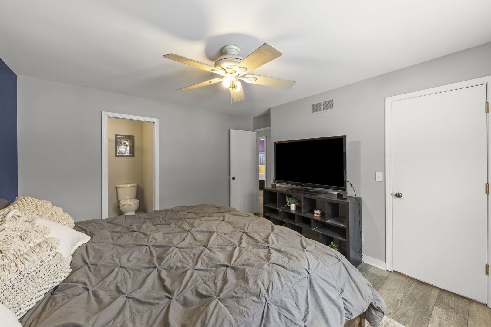 665 KRAMER Court, Batavia, IL 60510