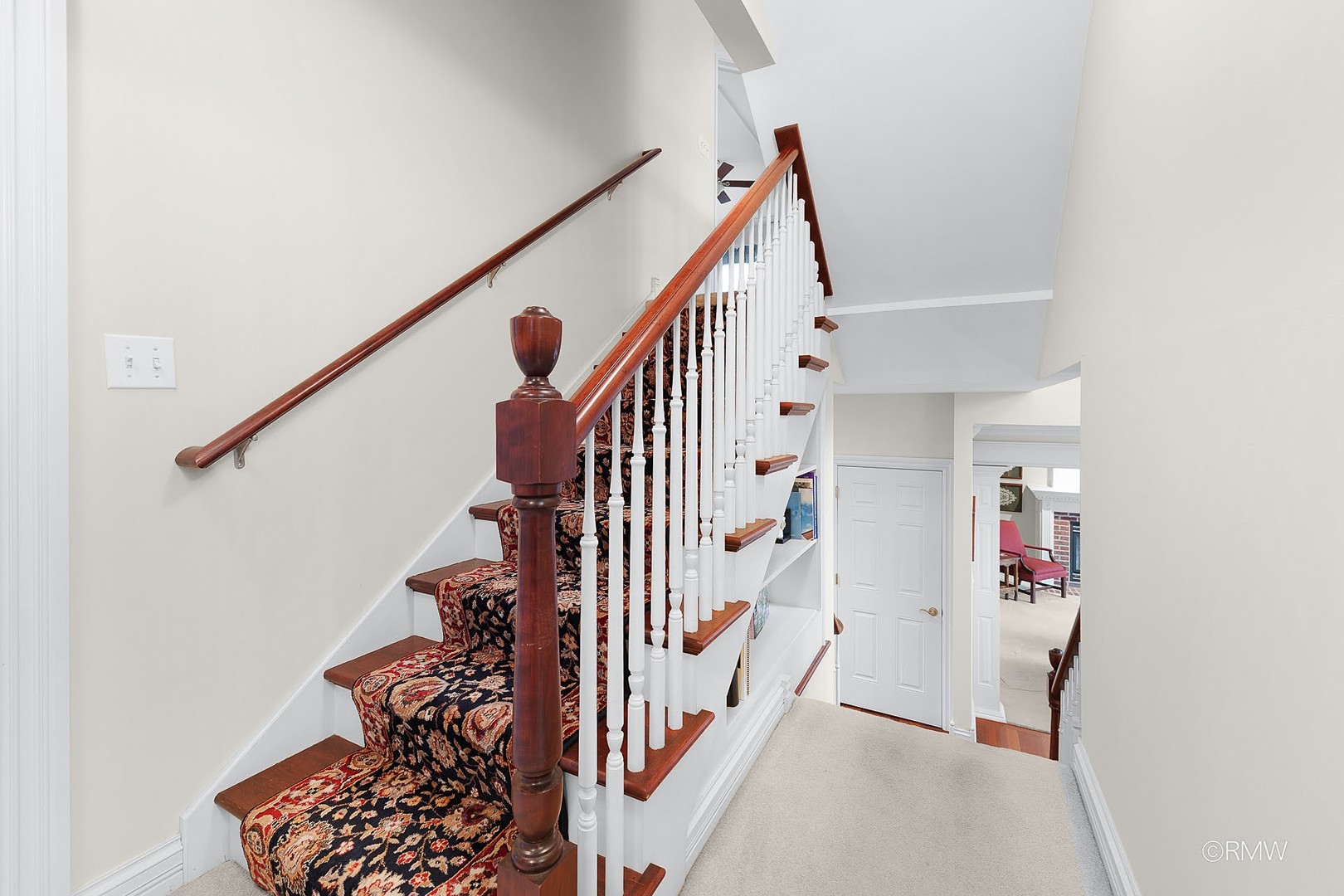 501 Bonnie Brae Avenue, Itasca, IL 60143