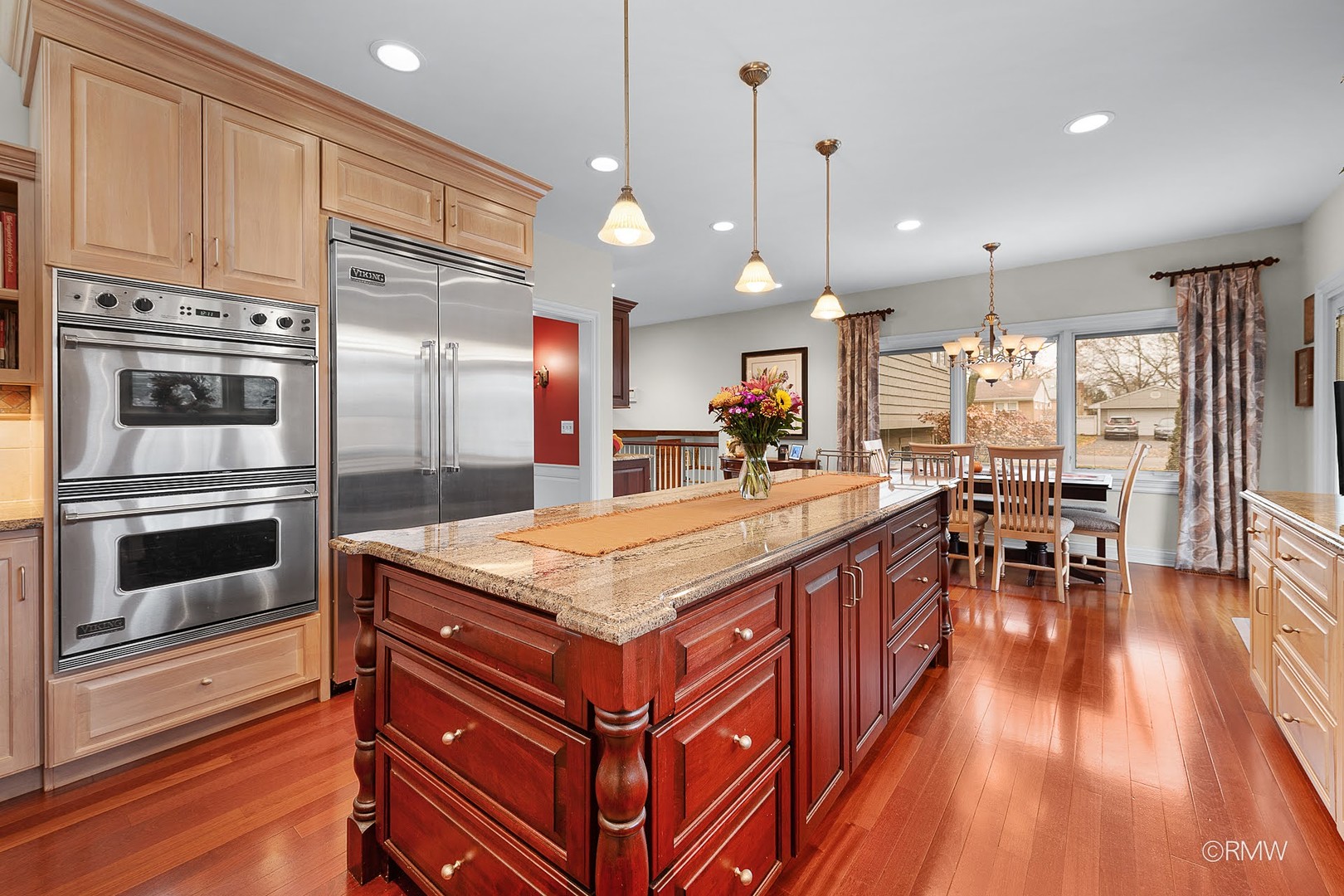 501 Bonnie Brae Avenue, Itasca, IL 60143