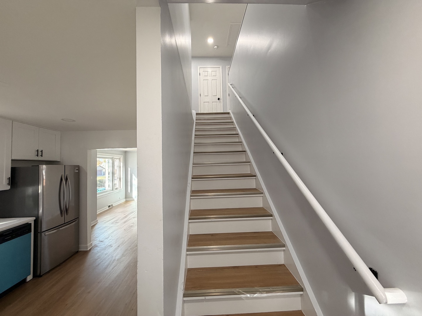 8325 Melvina Avenue, Burbank, IL 60459