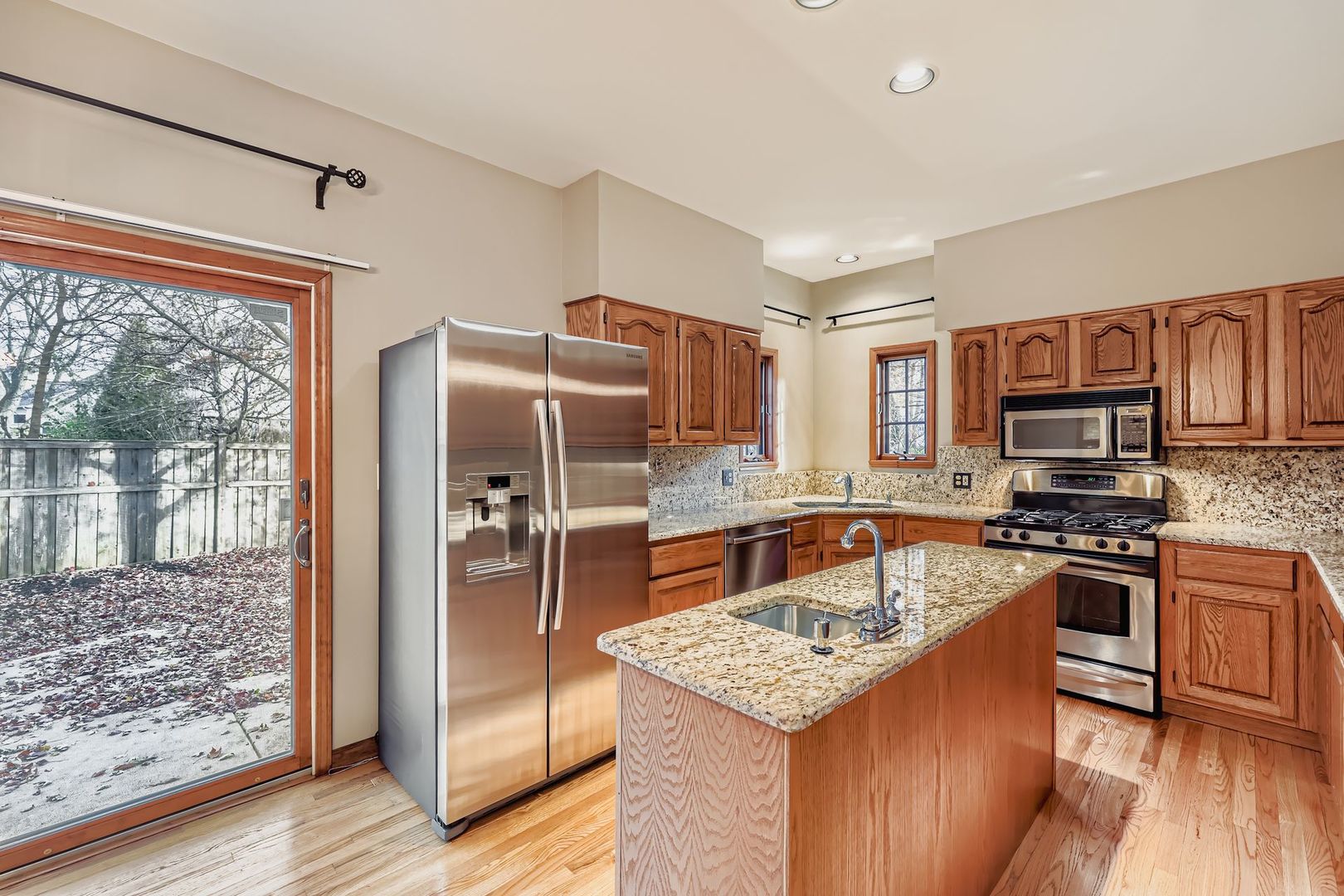 845 Harmon Boulevard, Hoffman Estates, IL 60169