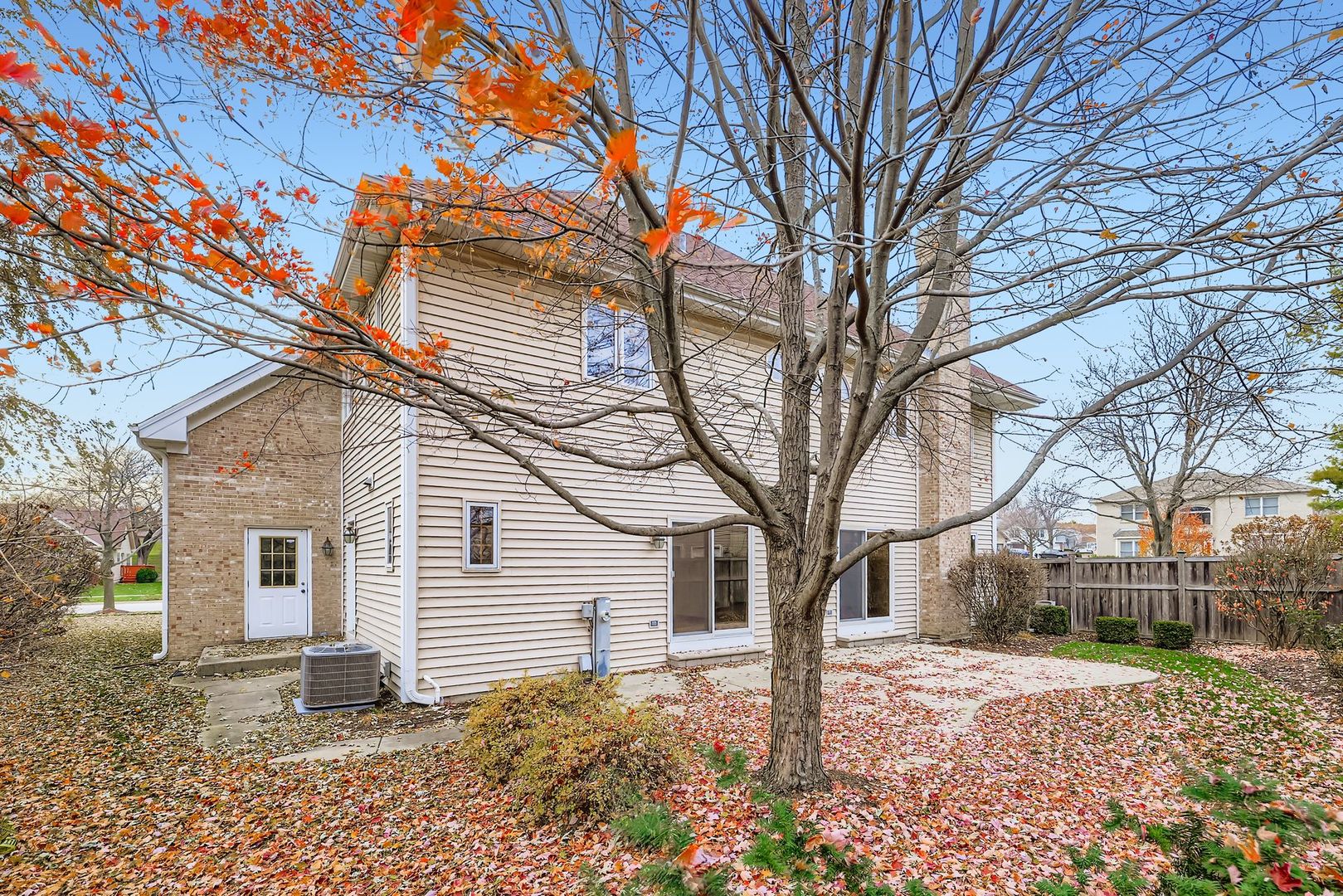 845 Harmon Boulevard, Hoffman Estates, IL 60169