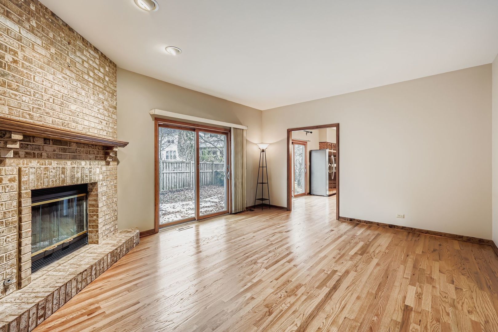 845 Harmon Boulevard, Hoffman Estates, IL 60169