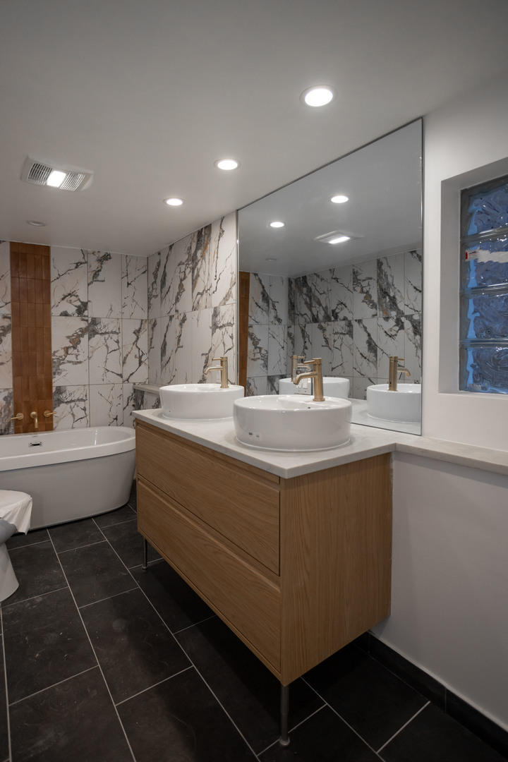 6614 W Belmont Avenue, Chicago, IL 60634