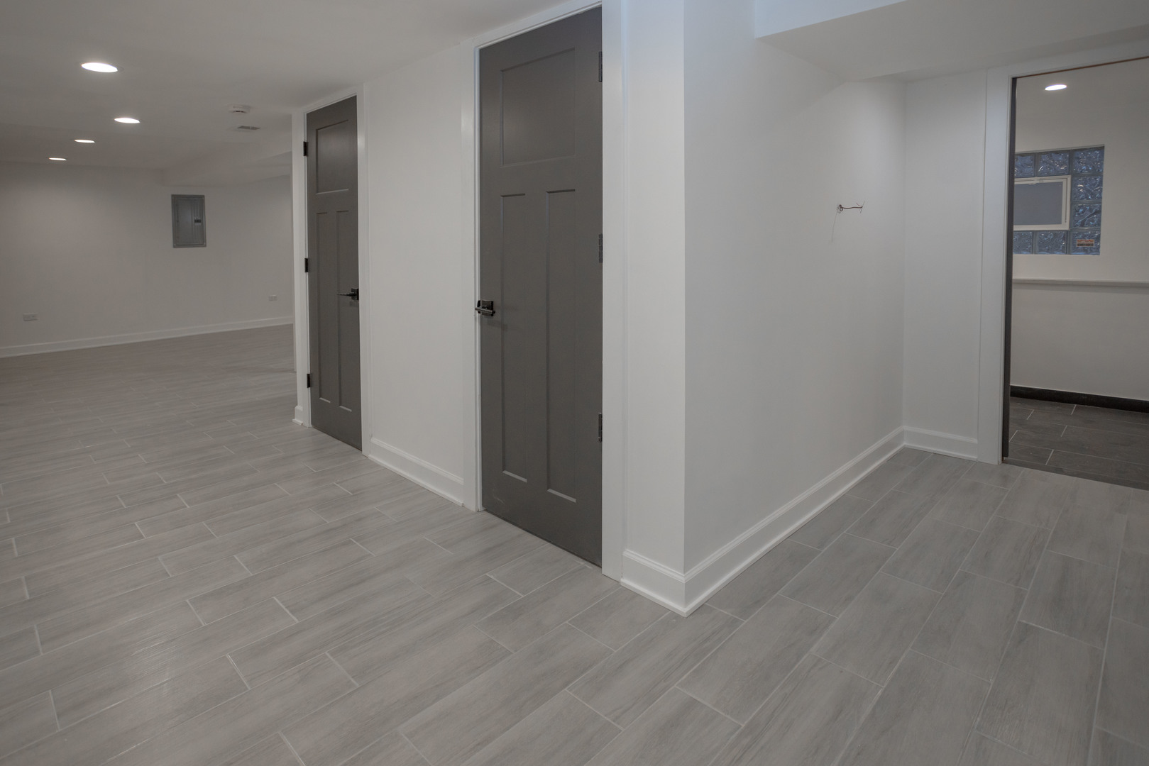 6614 W Belmont Avenue, Chicago, IL 60634