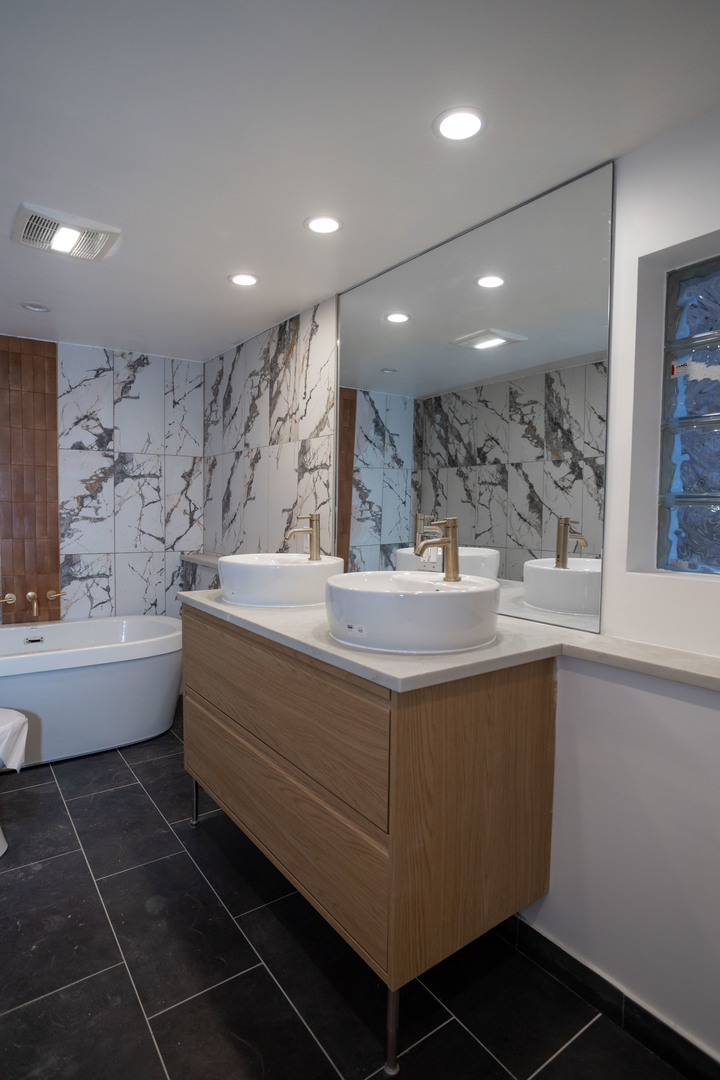 6614 W Belmont Avenue, Chicago, IL 60634