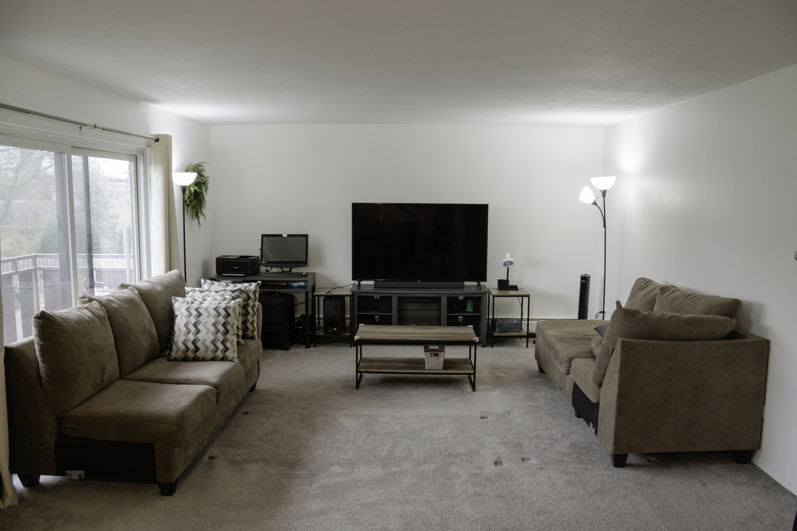 2612 N Windsor Drive #201, Arlington Heights, IL 60004