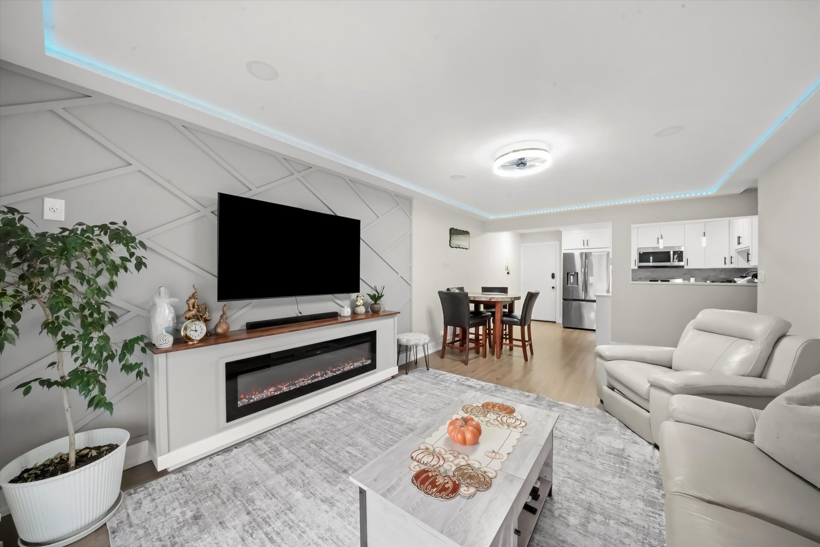 11245 S Harlem Avenue #A12, Worth, IL 60482