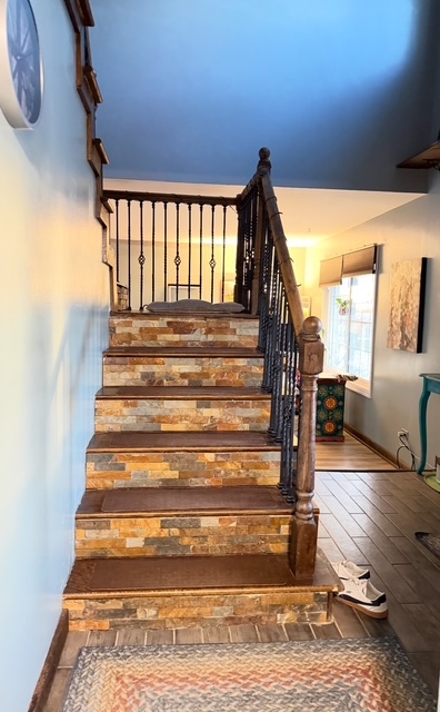 6725 Foxtree Avenue, Woodridge, IL 60517