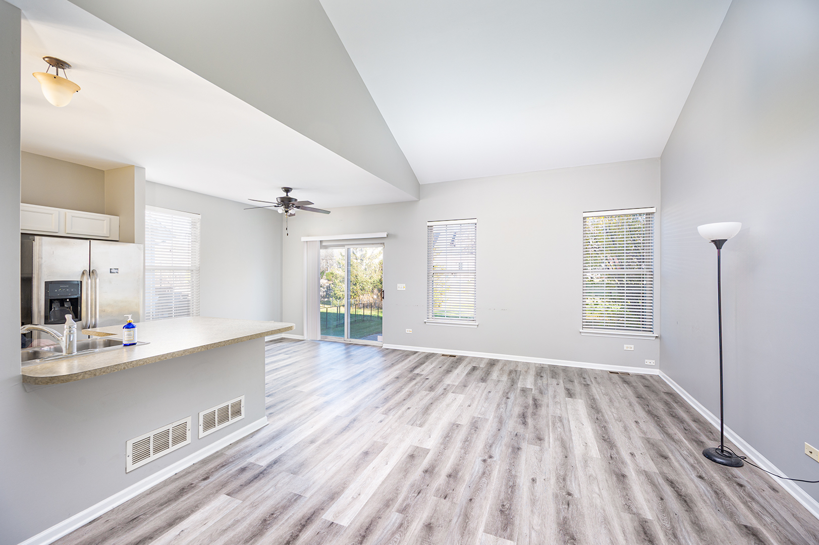 511 N Maggie Lane #511, Romeoville, IL 60446