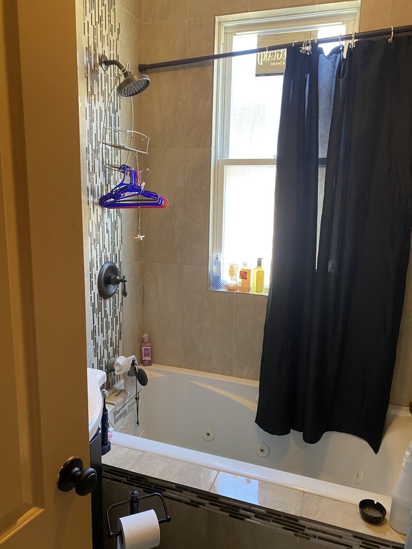 8611 S Aberdeen Street, Chicago, IL 60620