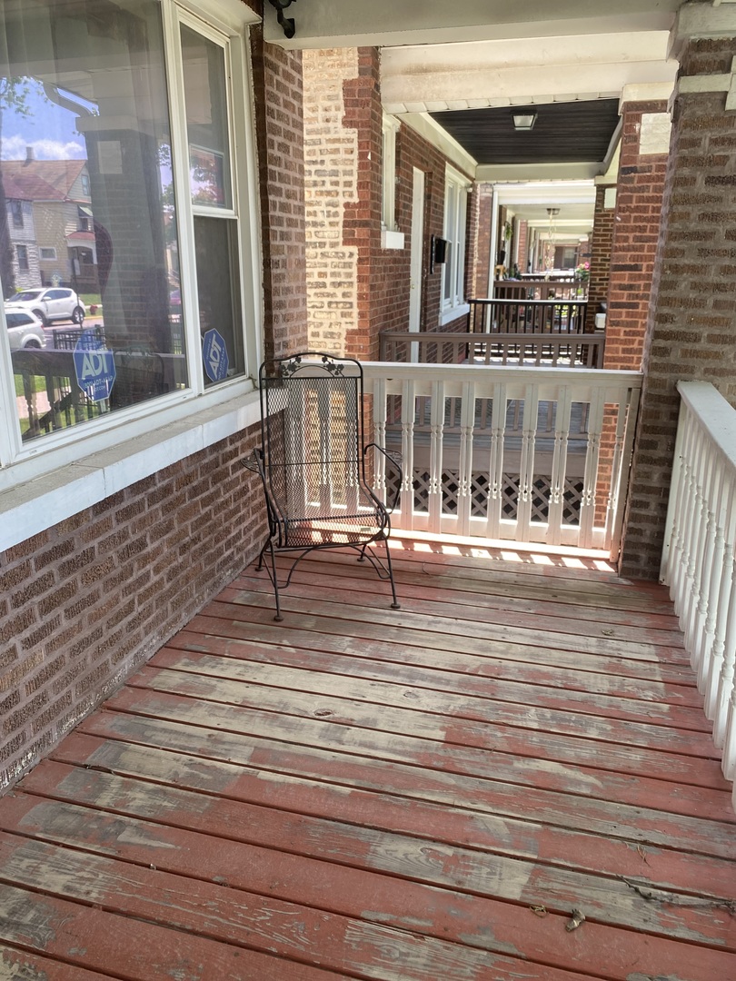 8611 S Aberdeen Street, Chicago, IL 60620