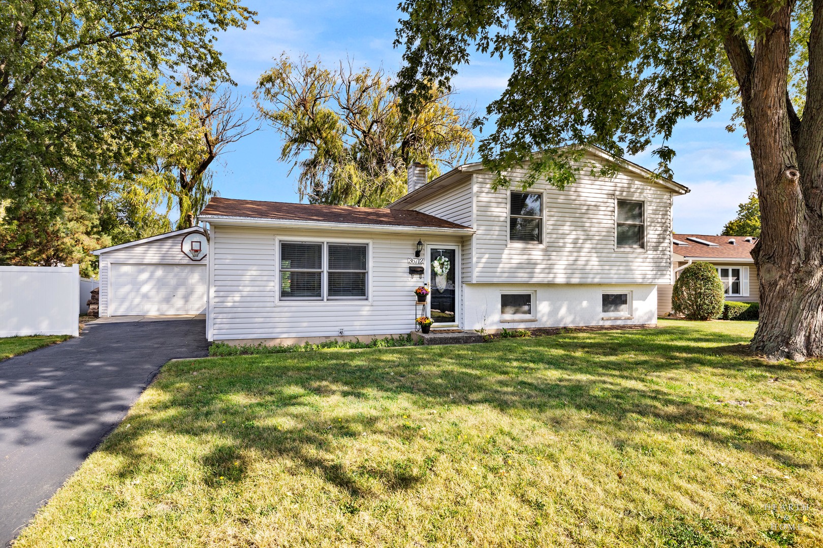 36712 N Traer Terrace, Gurnee, IL 60031