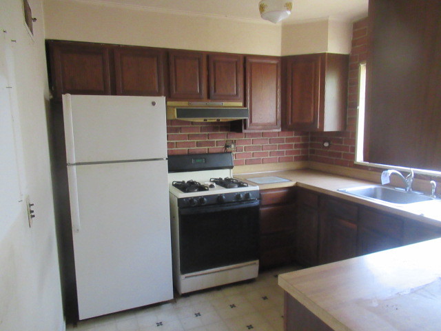 1052 Greenwood Avenue, Deerfield, IL 60015