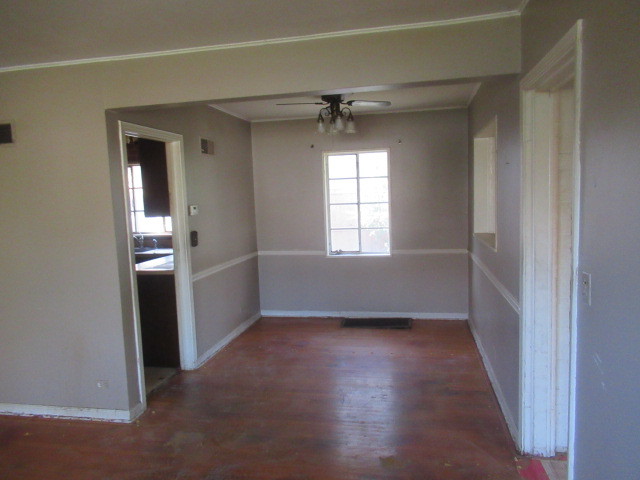 1052 Greenwood Avenue, Deerfield, IL 60015