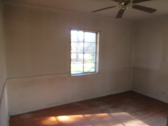 1052 Greenwood Avenue, Deerfield, IL 60015