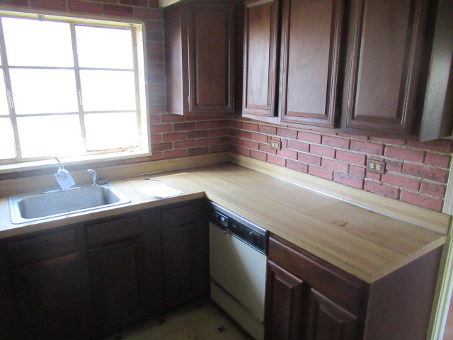 1052 Greenwood Avenue, Deerfield, IL 60015