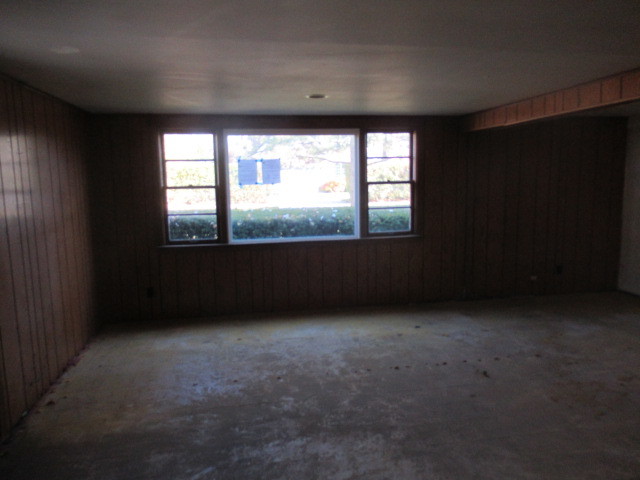 1052 Greenwood Avenue, Deerfield, IL 60015