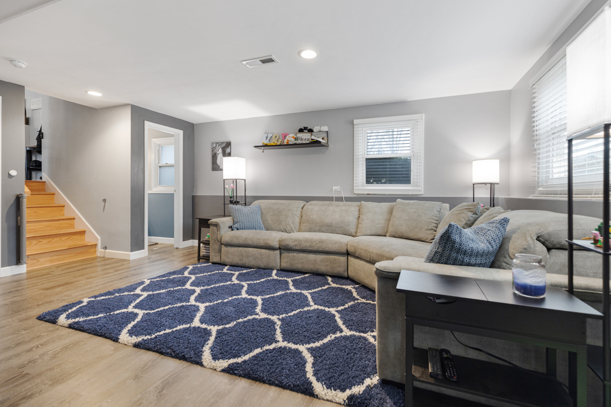 206 Yuma Lane, Carol Stream, IL 60188