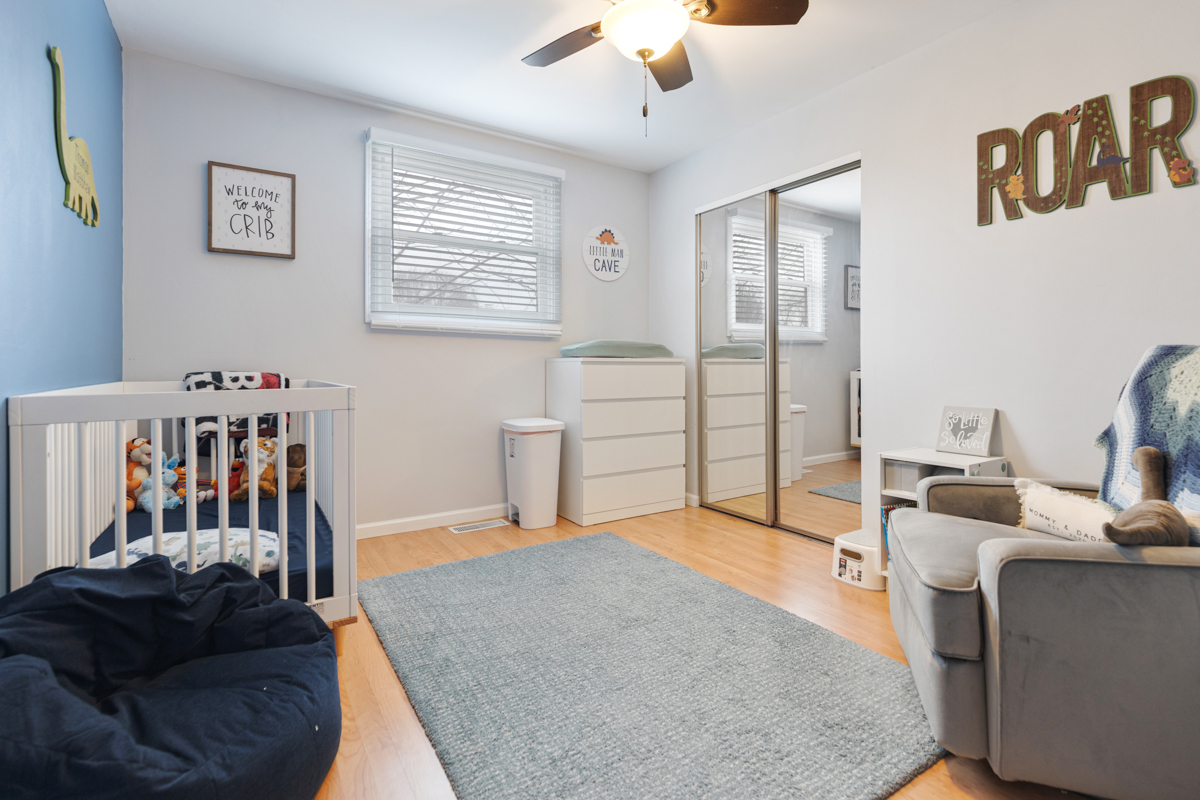 206 Yuma Lane, Carol Stream, IL 60188