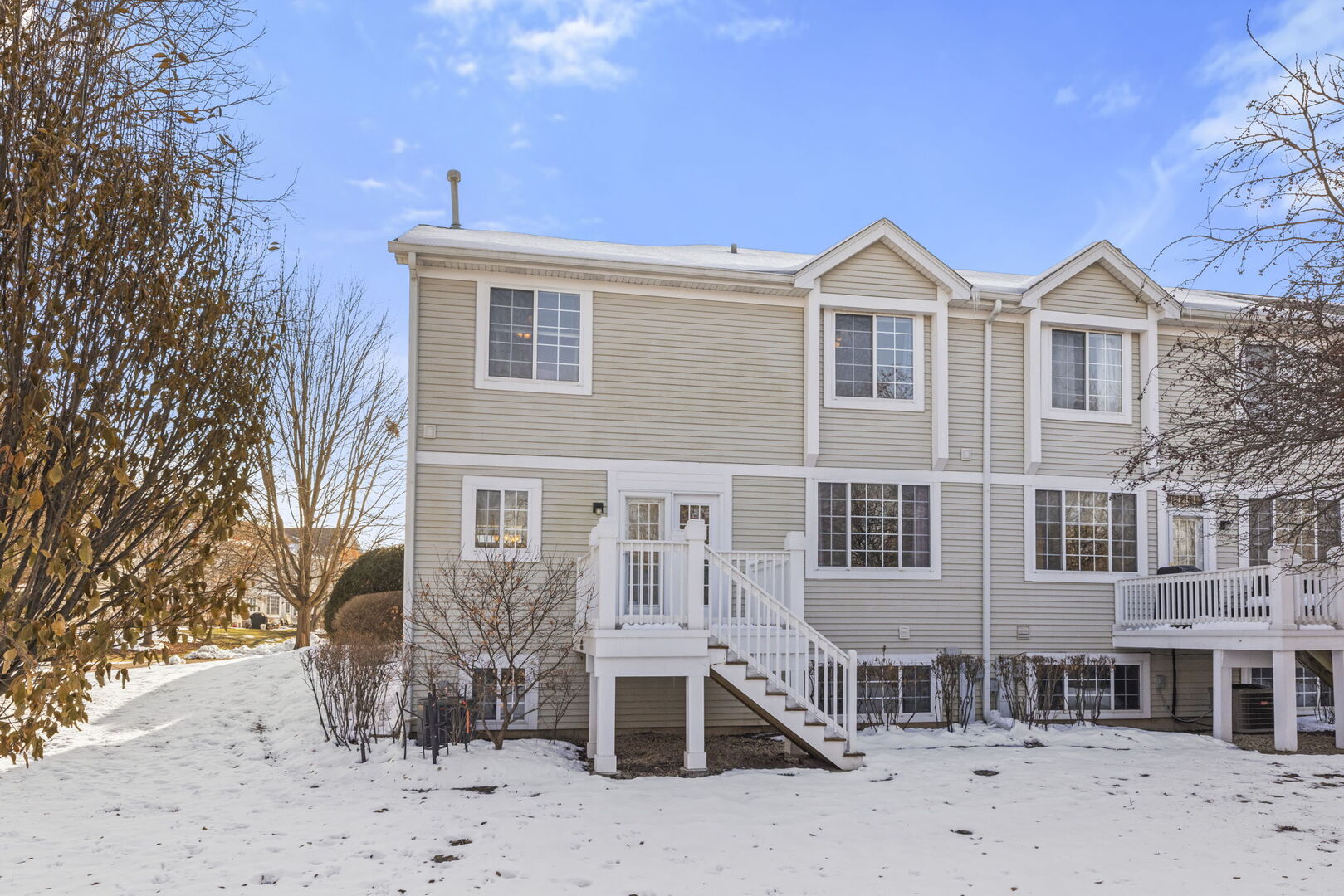 31506 Kline Circle, Warrenville, IL 60555