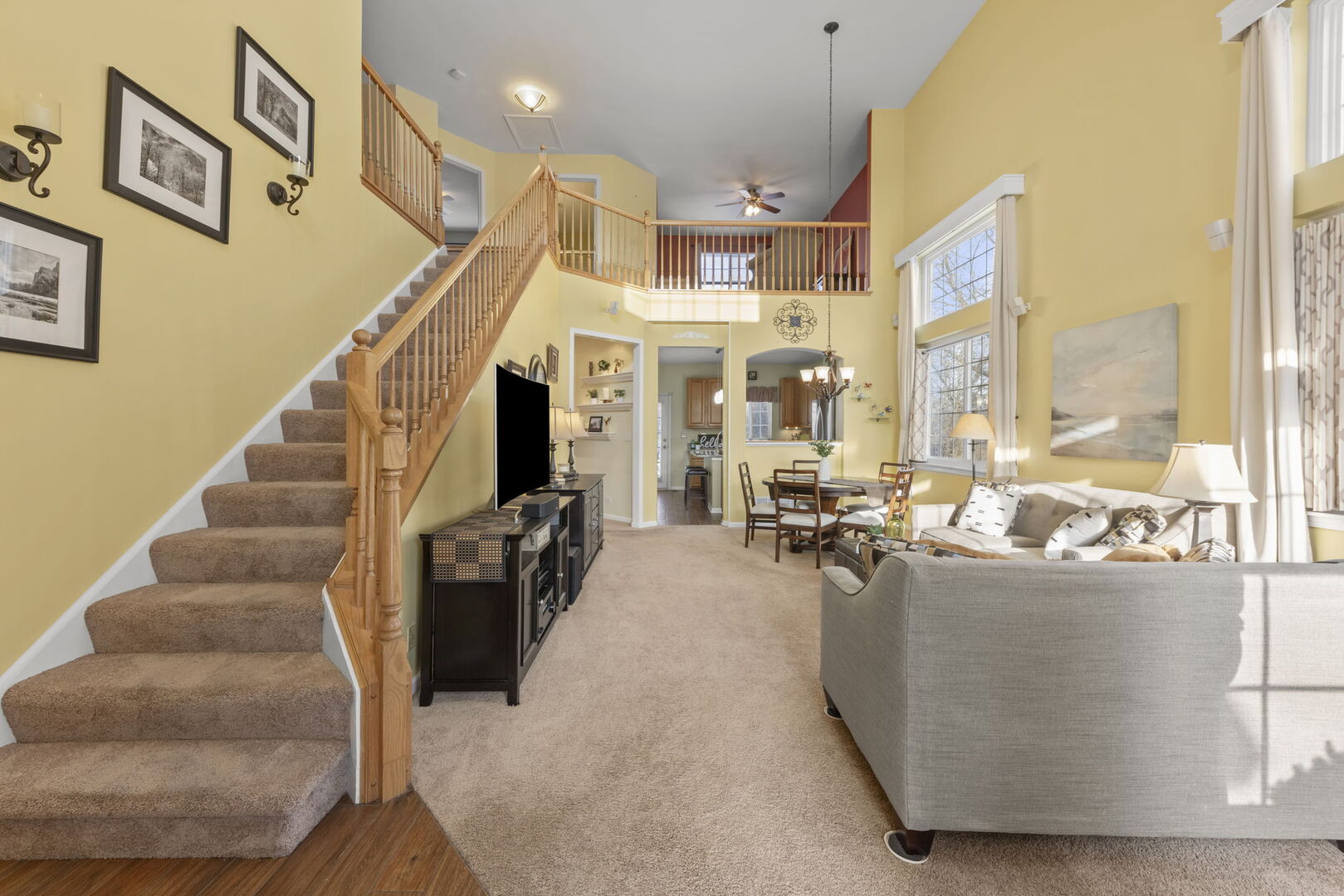 31506 Kline Circle, Warrenville, IL 60555