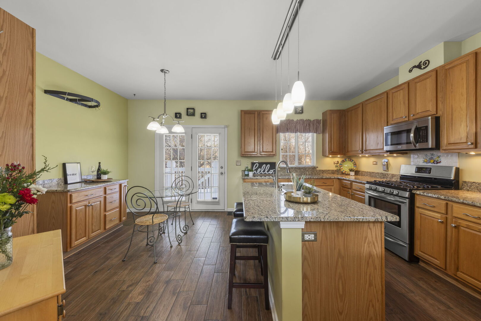 31506 Kline Circle, Warrenville, IL 60555