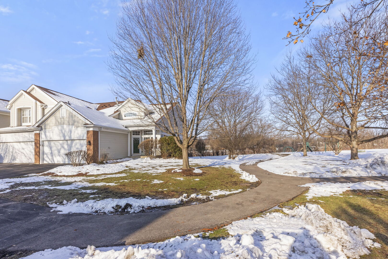31506 Kline Circle, Warrenville, IL 60555