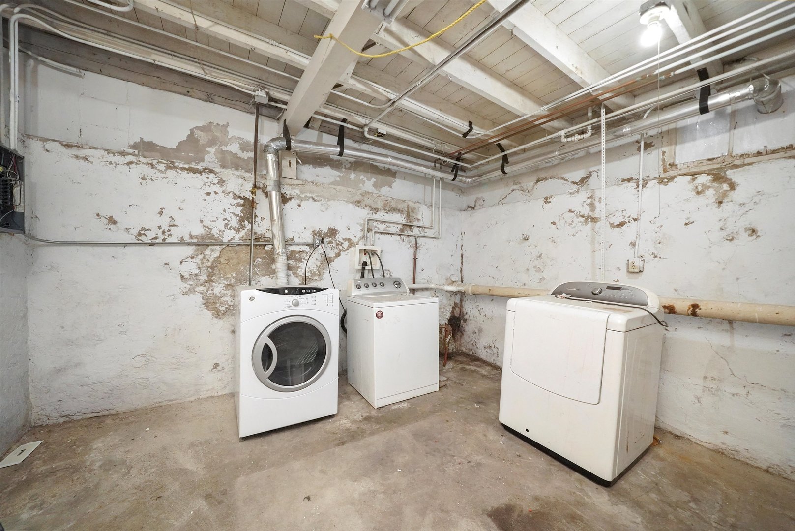 281 Gifford Place, Elgin, IL 60120