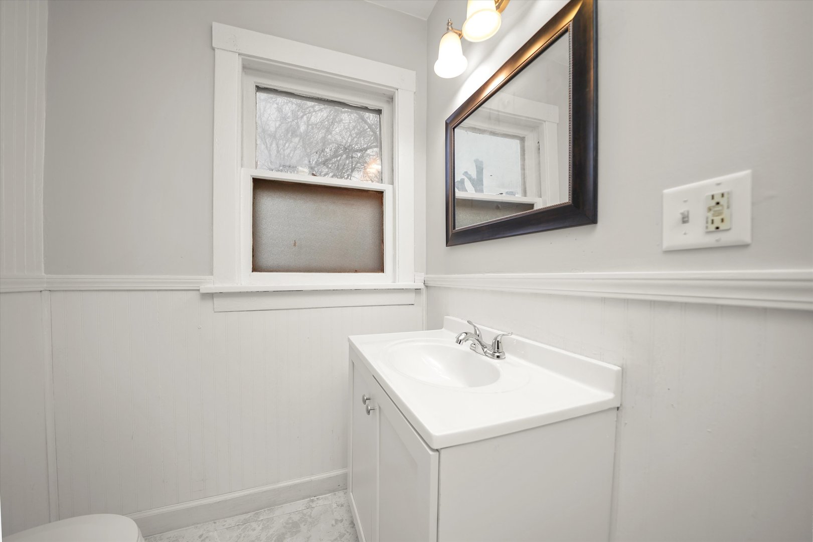 281 Gifford Place, Elgin, IL 60120