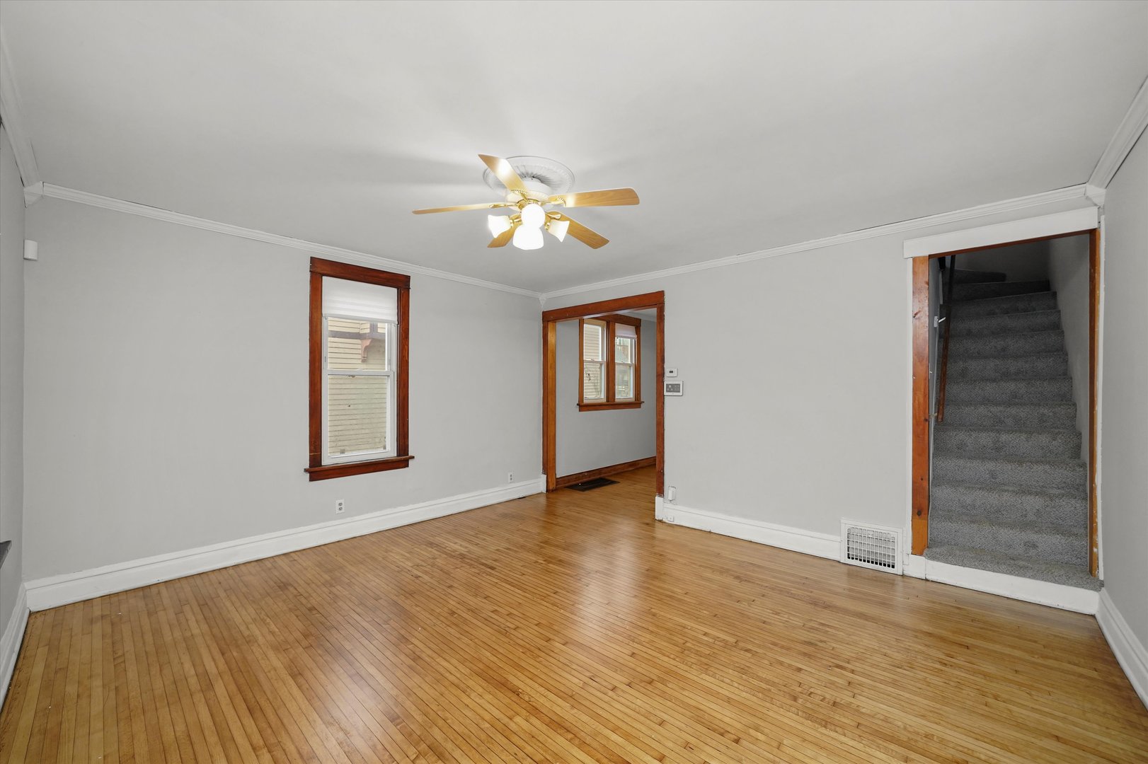 281 Gifford Place, Elgin, IL 60120