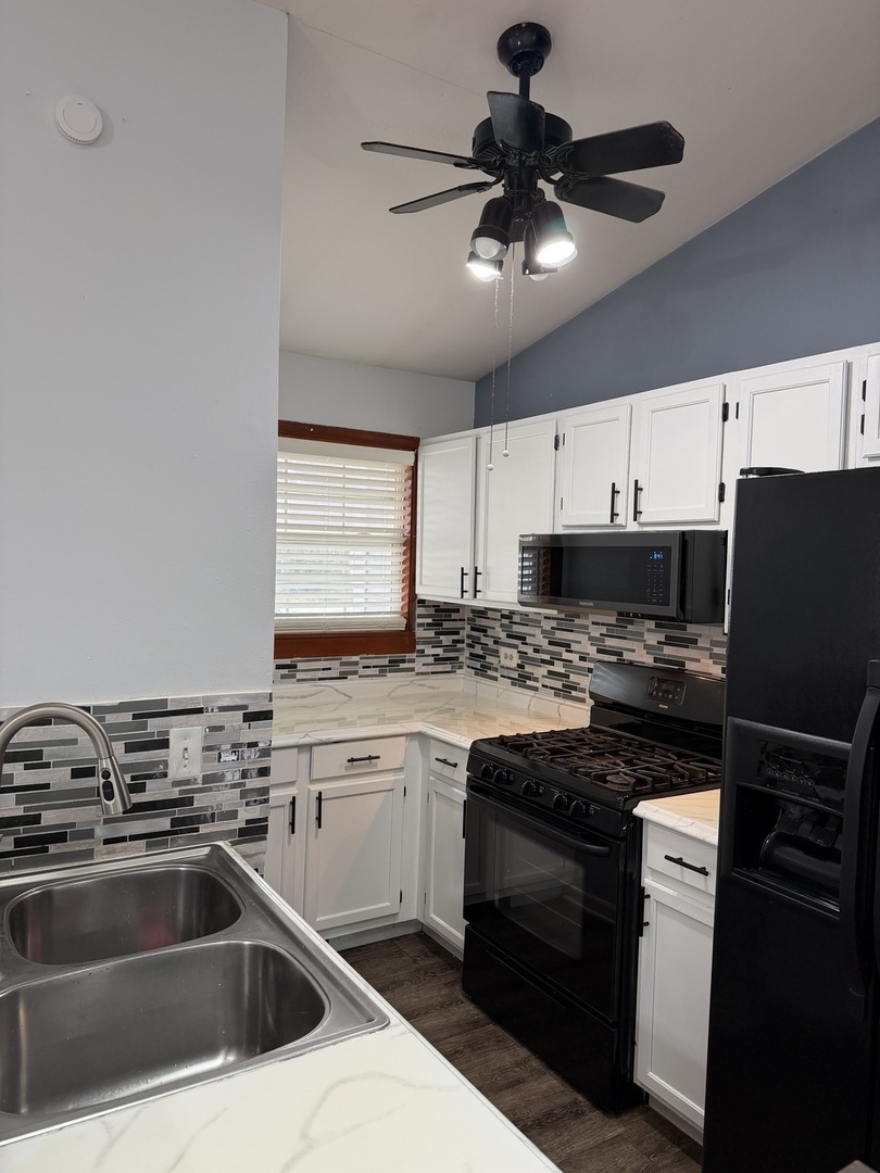 3627 Linden Drive, Island Lake, IL 60042