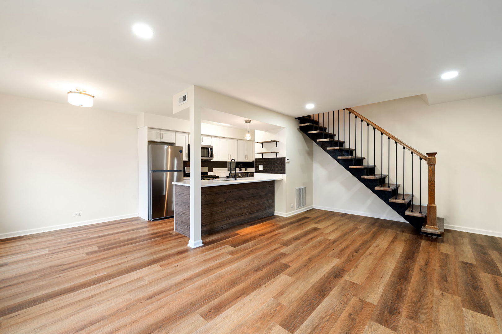 1481 Quaker Lane #117B, Prospect Heights, IL 60070