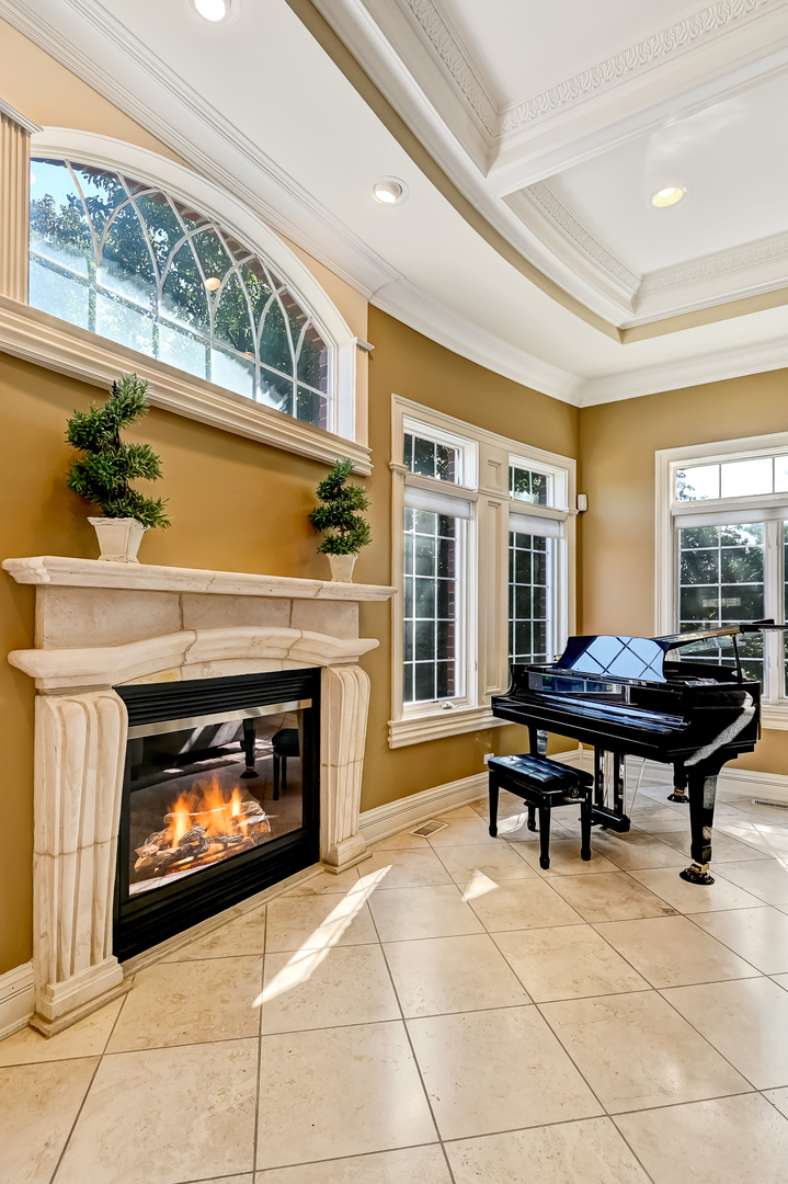 1137 N ITASCA Road, Addison, IL 60101