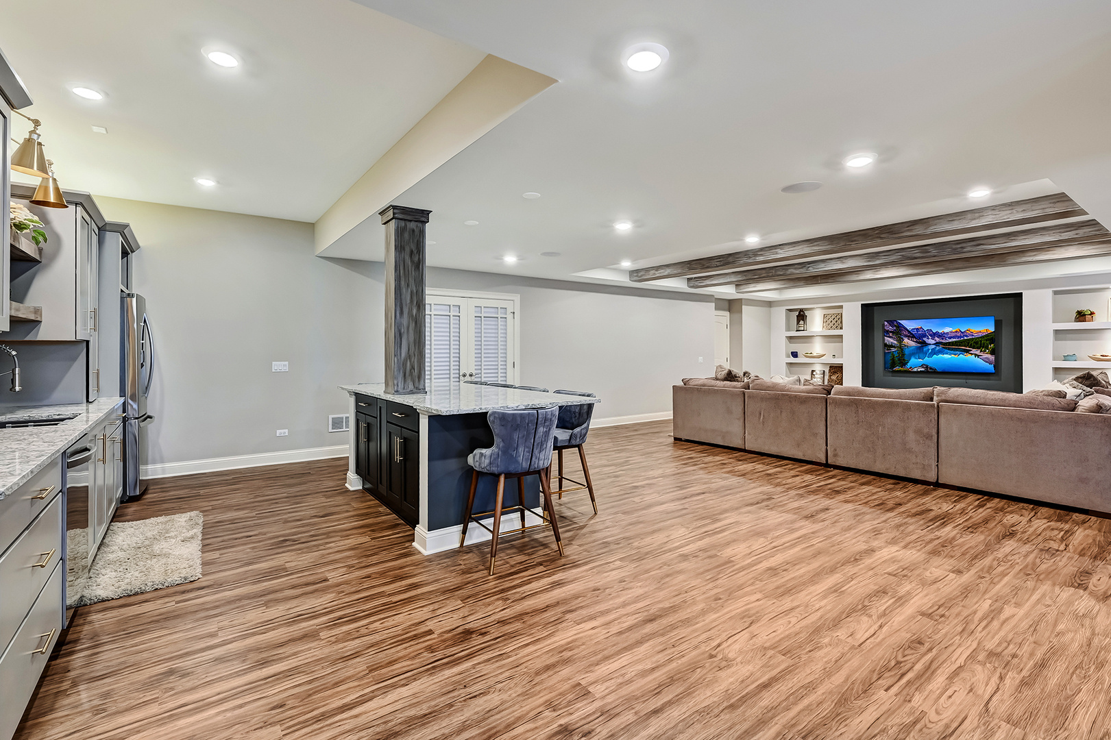 1137 N ITASCA Road, Addison, IL 60101