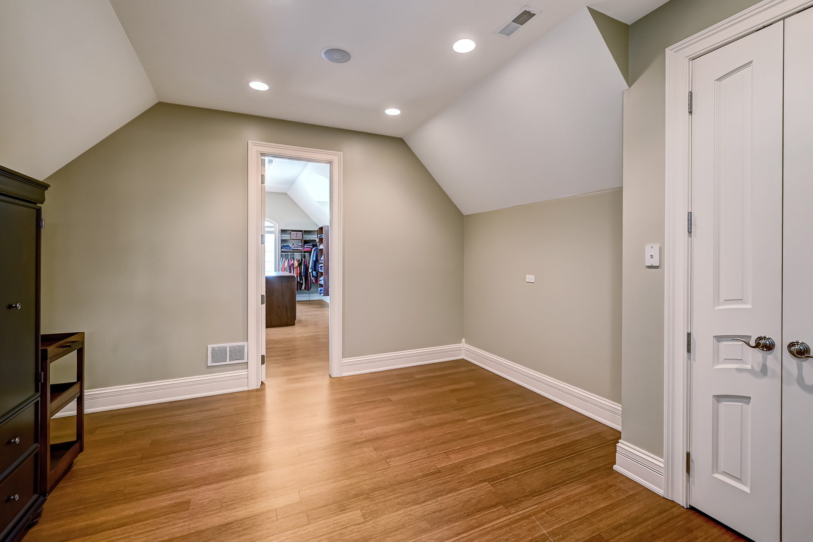 1137 N ITASCA Road, Addison, IL 60101