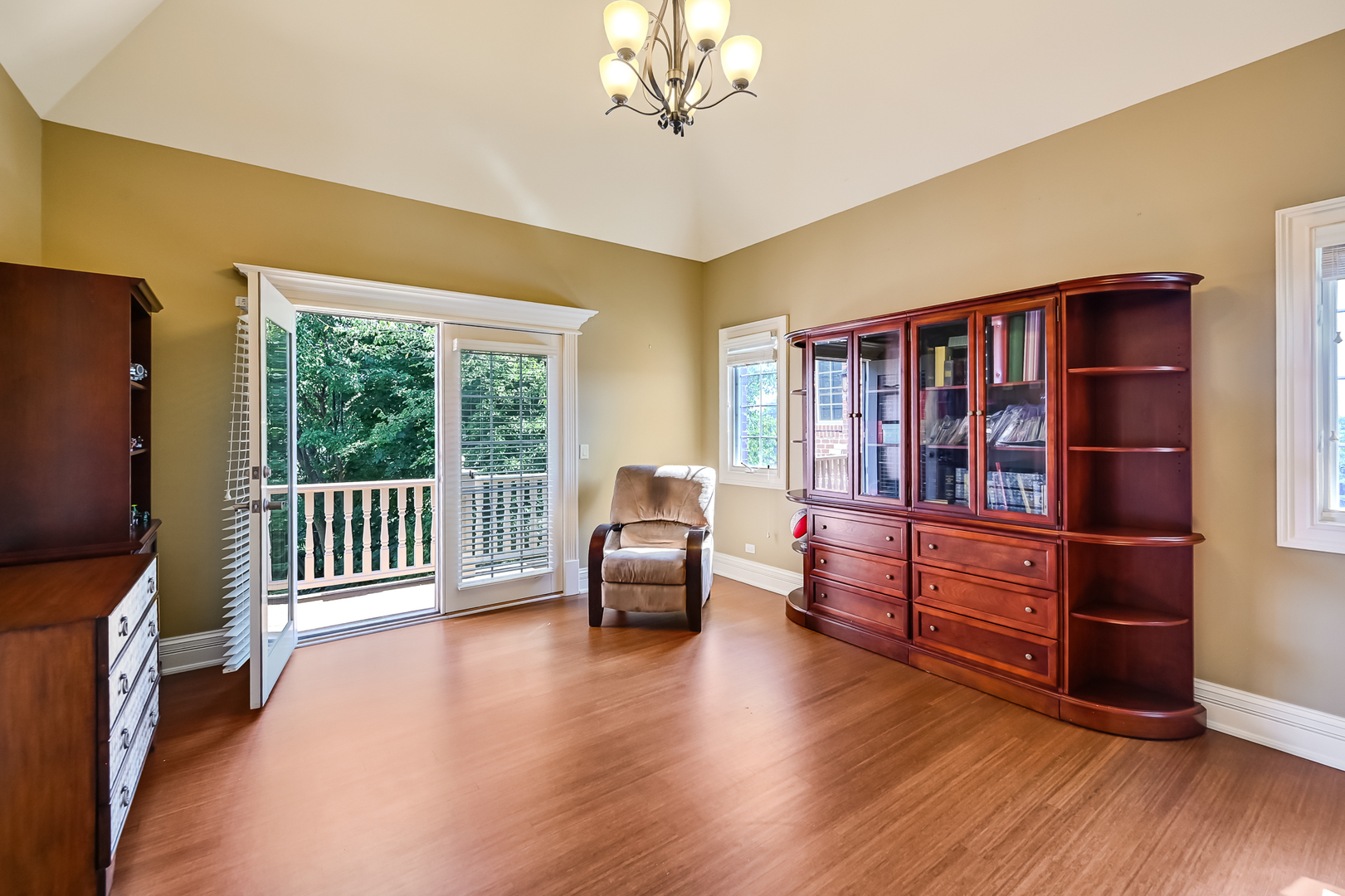 1137 N ITASCA Road, Addison, IL 60101