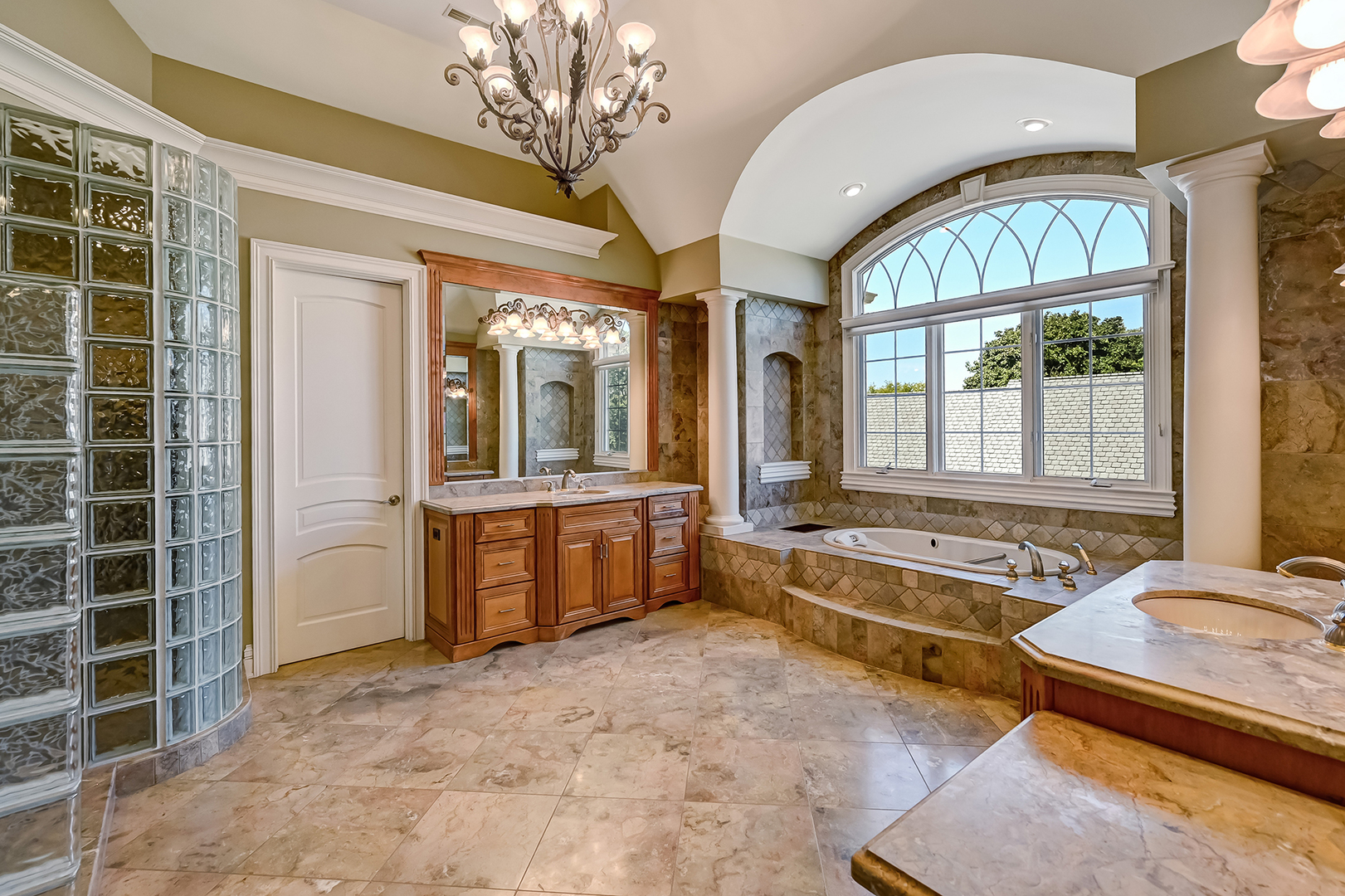 1137 N ITASCA Road, Addison, IL 60101