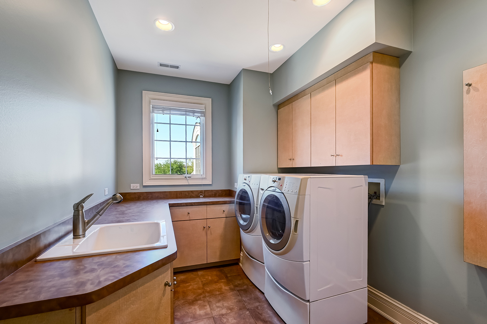 1137 N ITASCA Road, Addison, IL 60101