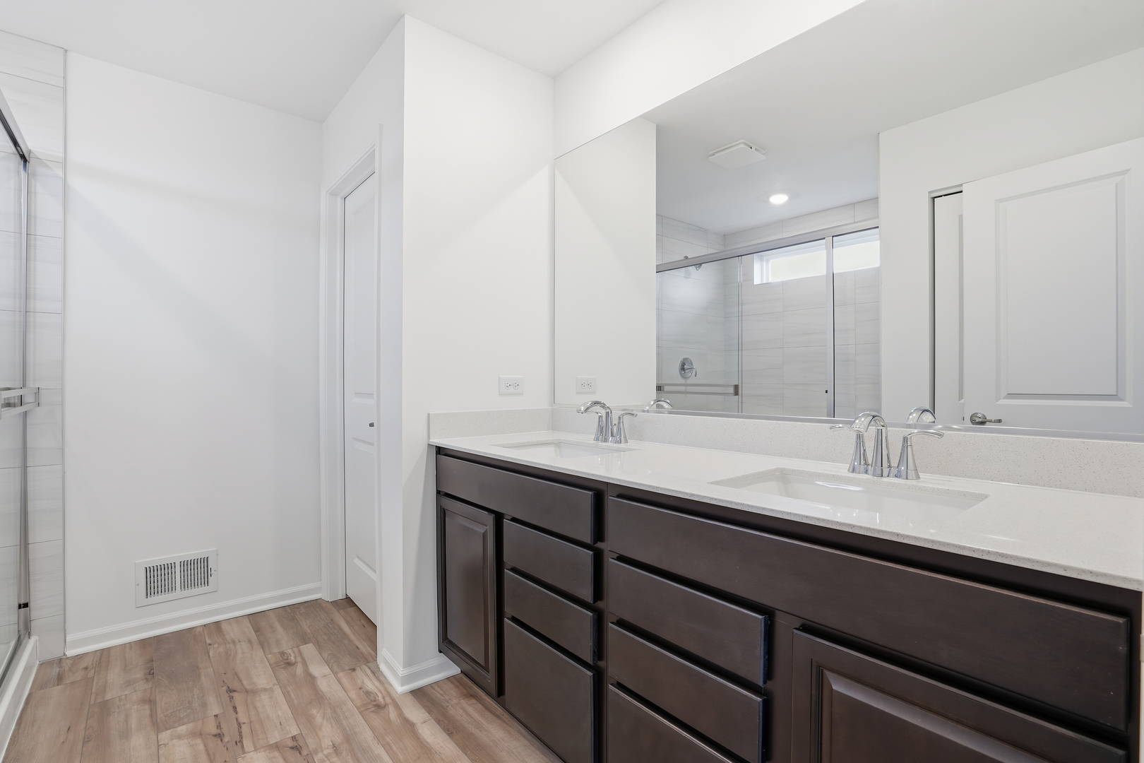 357 Danforth Drive, Oswego, IL 60543