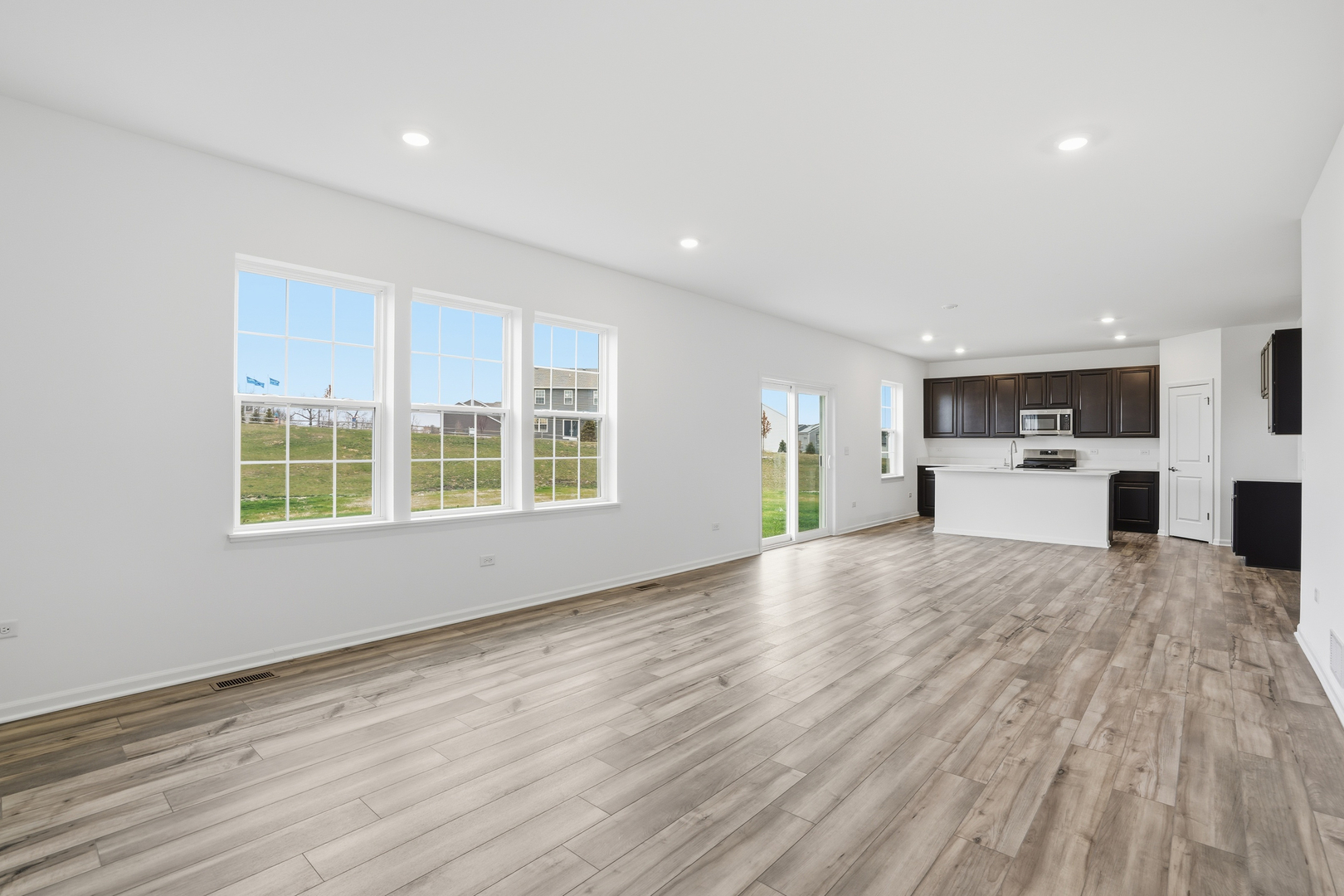 357 Danforth Drive, Oswego, IL 60543