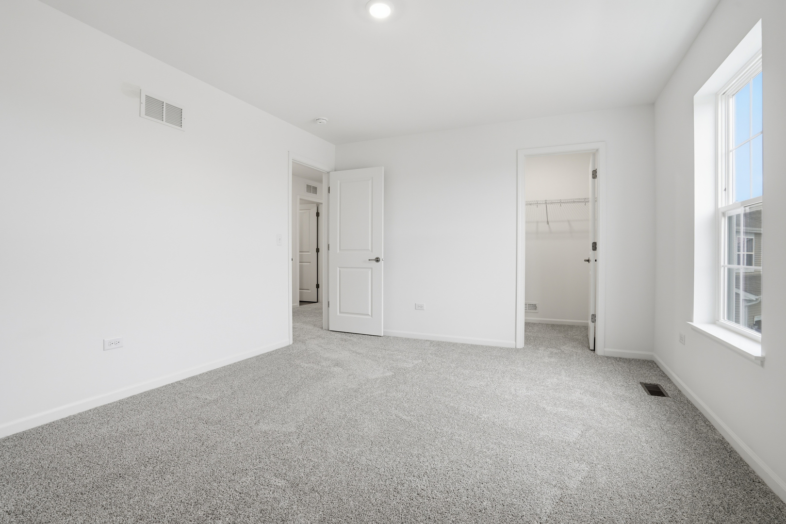 357 Danforth Drive, Oswego, IL 60543