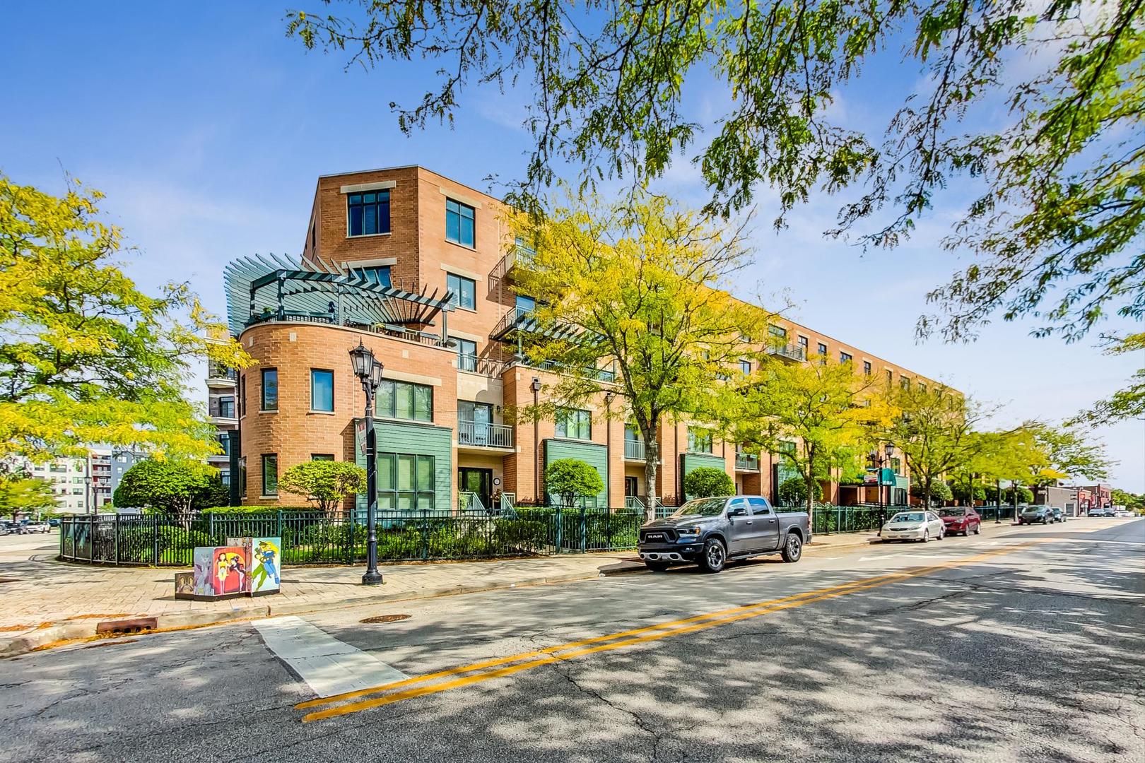 131 W Adelaide Street #309, Elmhurst, IL 60126