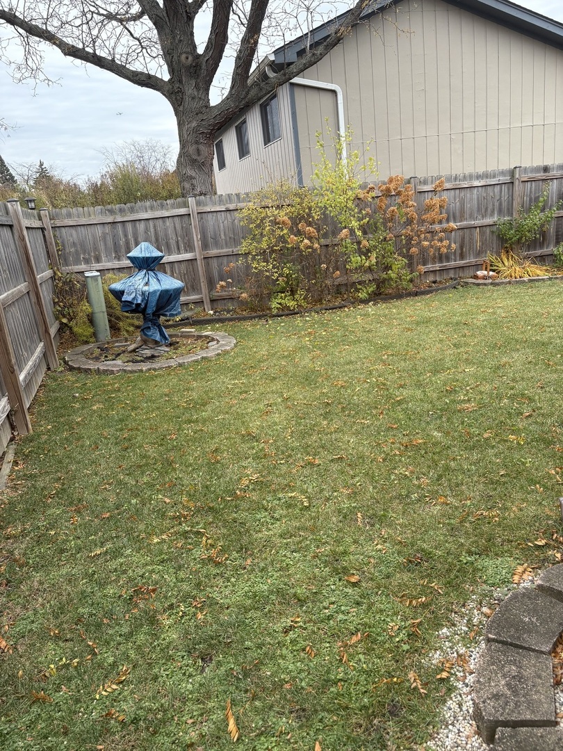 109 Paramount Drive, Wood Dale, IL 60191