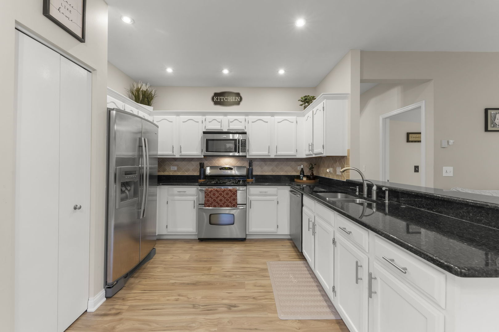 241 Cummings Drive, Bartlett, IL 60103