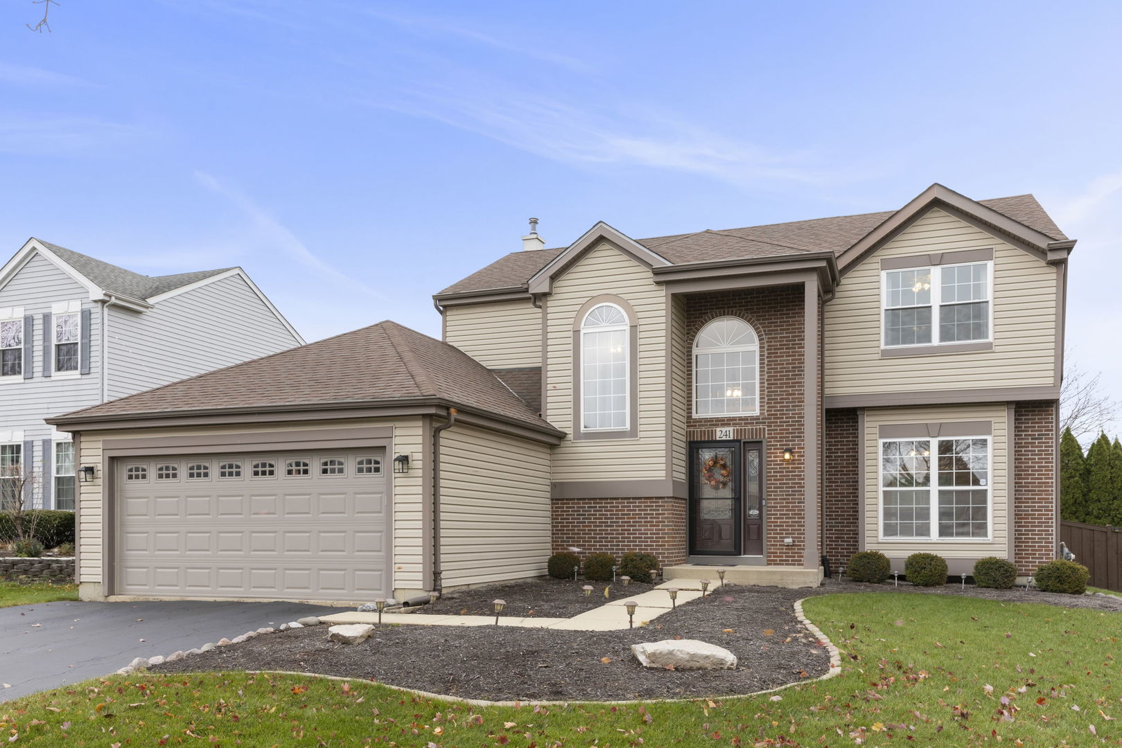 241 Cummings Drive, Bartlett, IL 60103